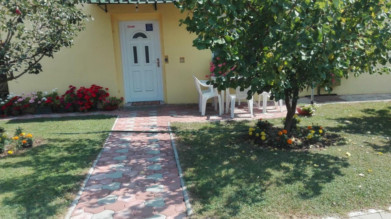 Apartman Peric Ðakovo Zewnętrze zdjęcie